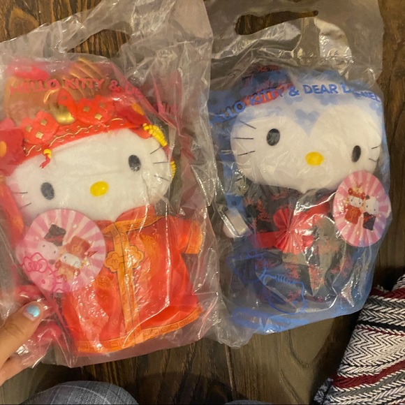 Hello kitty weeding - Picture 2 of 4